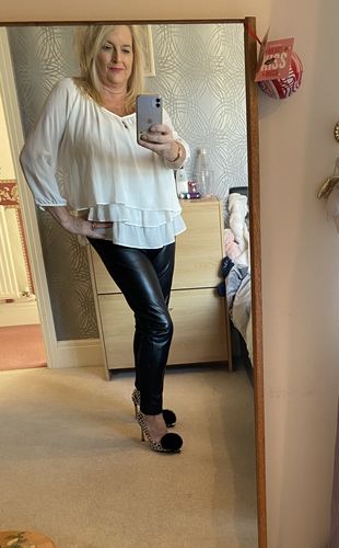 Customer photo review of Joseph Ribkoff V-Neck 3/4 Sleeve Tiered Top 171292 NEW