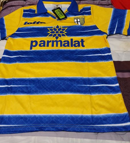 Customer photo review of Parma Calcio 1998/1999 Home Kit
