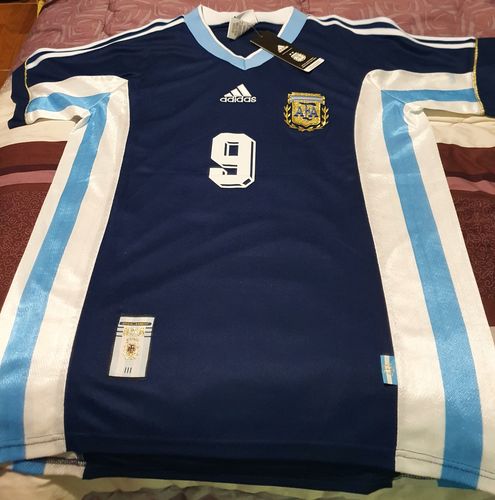 Customer photo review of Argentina 1998 Away Kit