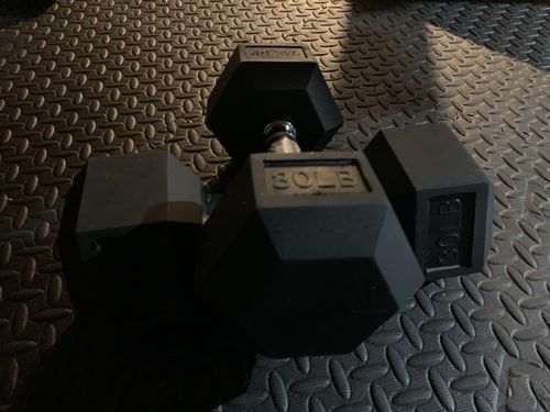 Customer photo review of Hex Head Dumbbell (singles)