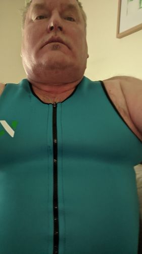 Customer photo review of Men's Zipper Neoprene Sauna Vest
