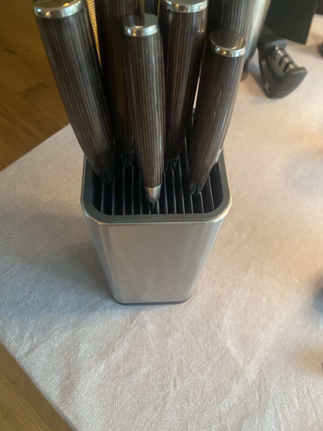 Customer photo review of Edelstahl-Messerhalter eckig