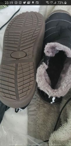 Customer photo review of Dacomfy Men's Winter Waterproof Hiking Shoe
