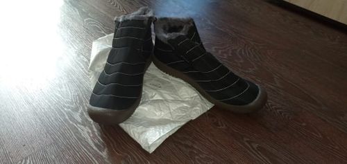 Customer photo review of Dacomfy Men's Winter Waterproof Hiking Shoe