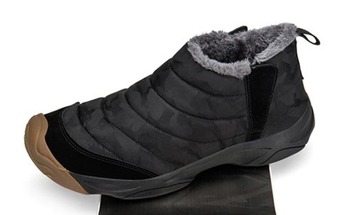 Customer photo review of Dacomfy Men's snow boots warm sports shoes