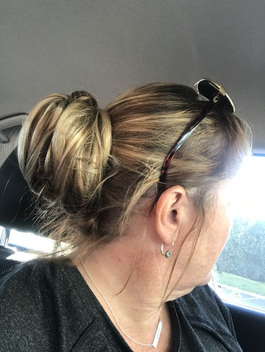 Customer photo review of Top Knot Ponytail Holder