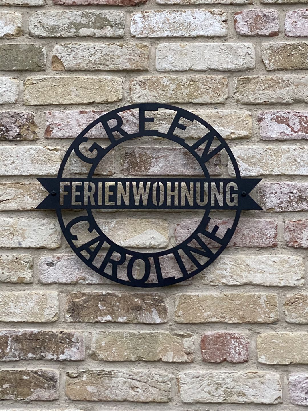 Customer photo review of Rund-Monogramm "Supreme " aus edlem Stahl Initialen (personalisierbar)