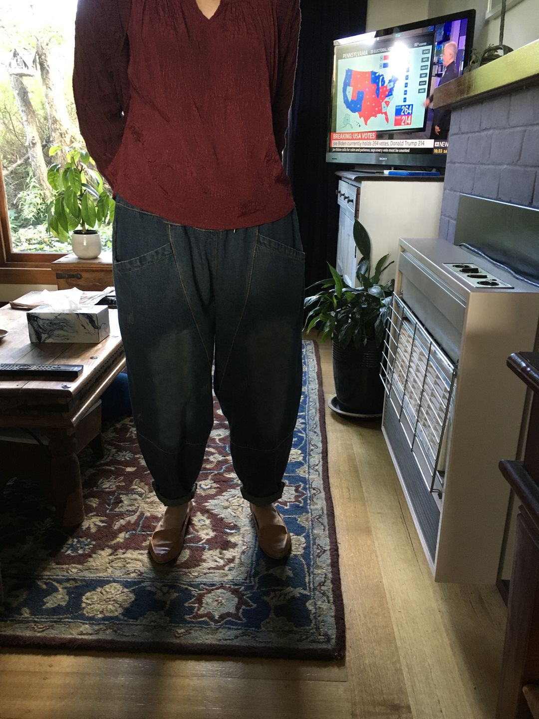 Customer photo review of Plus Size - Vintage Loose Elastic Waist Spliced Distressed Jeans