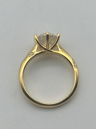 Customer photo review of Moissanite Series Fashion Six Prong Sterling Silver Ring