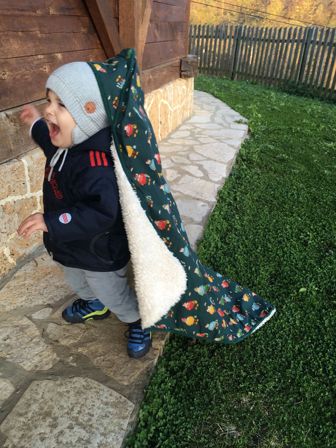 Customer photo review of Nordic Friends Blanket