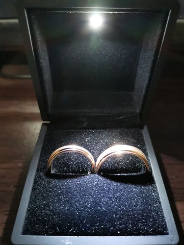 Customer photo review of Miniatura Italia Two Tone Wedding Rings