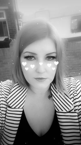 Customer photo review of Diamond Magnetic Eyelashes and Eyeliner Kit
