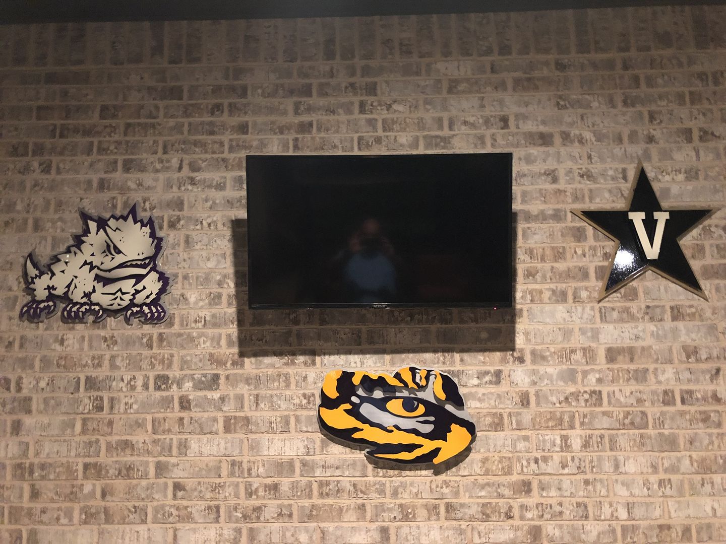 Customer photo review of TCU Texas Christian "Horned Frog" 3D Vintage Metal Wall Art