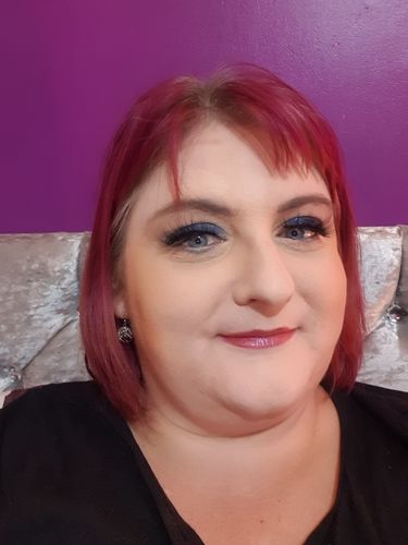 Customer photo review of Amber Magnetic Eyelashes and Eyeliner Kit