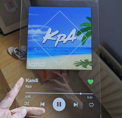Customer photo review of PRINTEDIFY™ Placa personalizada de Spotify