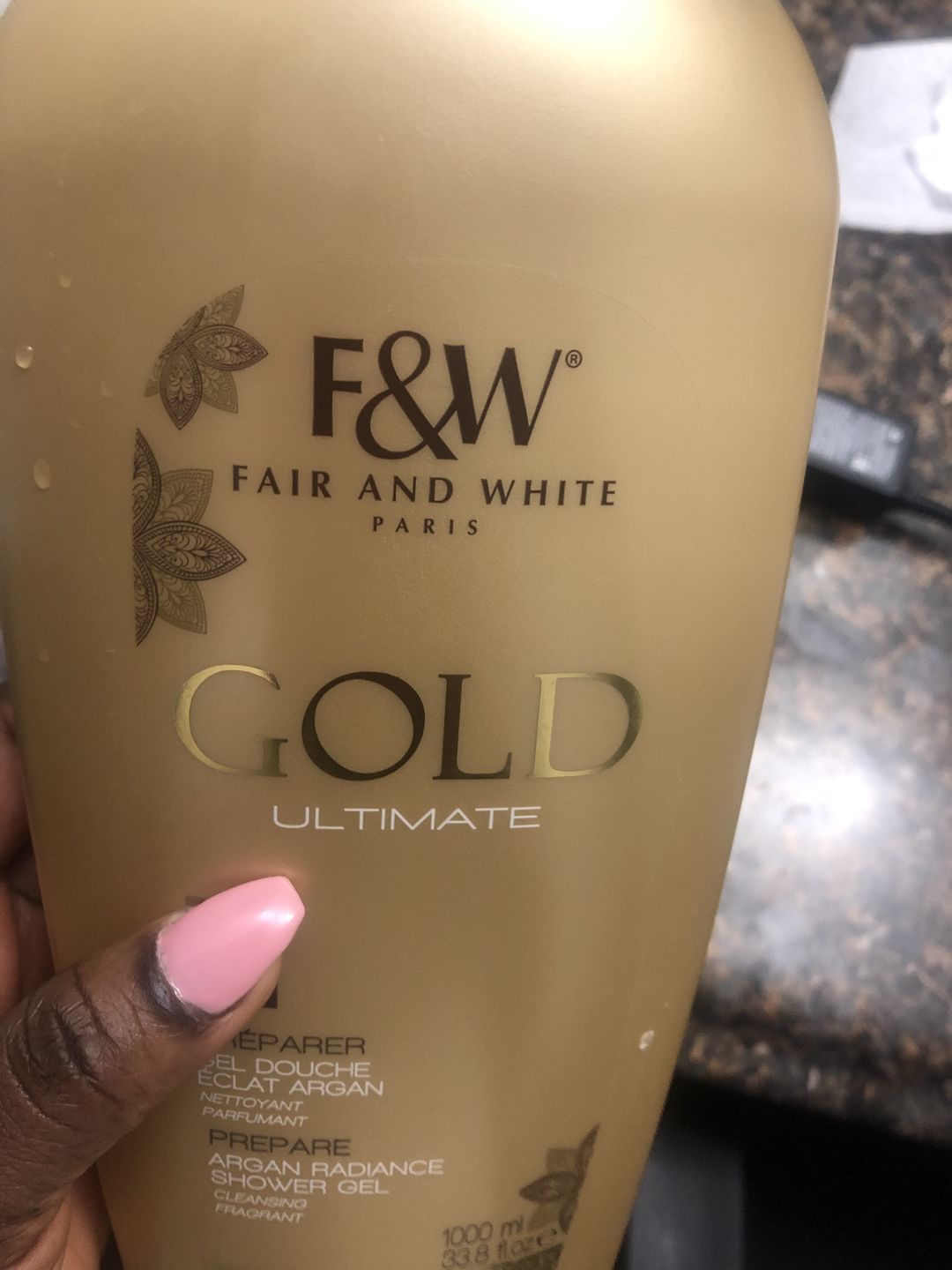 Customer photo review of Fair and White 1: Gold Argan Shower Gel 1000ml / 33.81 fl Oz