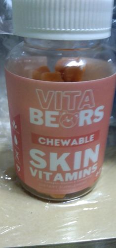 Customer photo review of Skin Vitamin Gummies