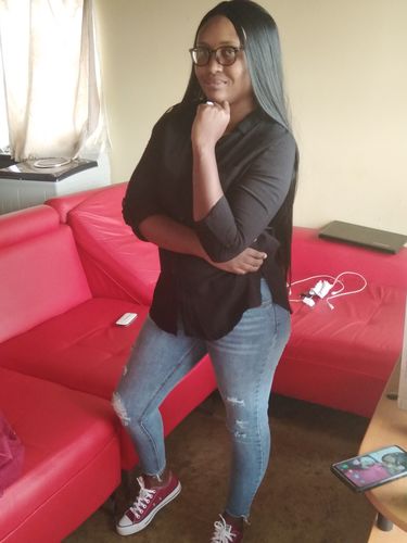 Customer photo review of The Daily Wig Lace Part Wig Kyla