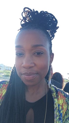 Customer photo review of Peculiar Roots Black Friday Gift Box