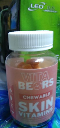 Customer photo review of Skin Vitamin Gummies