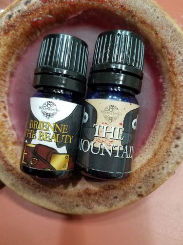 Customer photo review of 5ml oil bottles of The Mountain AND Brienne the Beauty