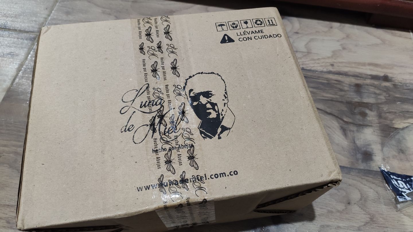 Customer photo review of Miel Cremada con arándanos