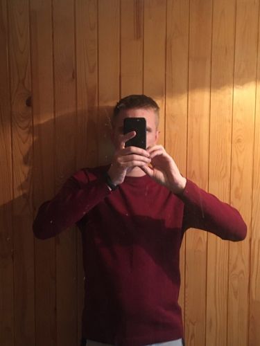 Customer photo review of 2020 New Winter Thickness Pullover Men O-neck Solid Color Long Sleeve Warm Slim Sweaters