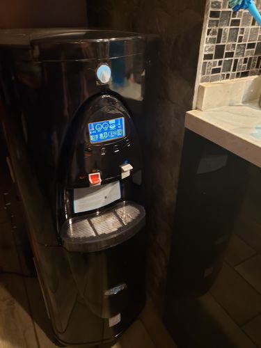 Customer photo review of NUBE SS30: Atmospheric Water Generator (8 Gal/day) .