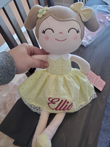 Customer photo review of Personalized Leyadoll (Yellow) with Gift Bag