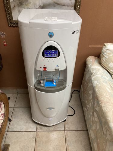 Customer photo review of NUBE SS30: Atmospheric Water Generator (8 Gal/day) .