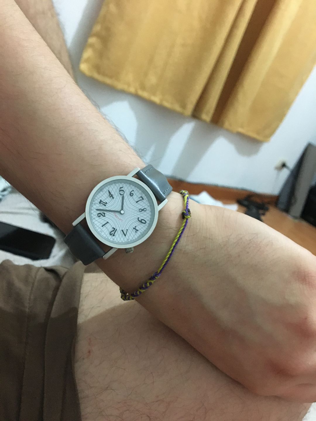 Customer photo review of Reloj Análogo Philosophers Guild Relatividad de Einstein 33 mm