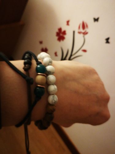 Customer photo review of Zedernholz Armband