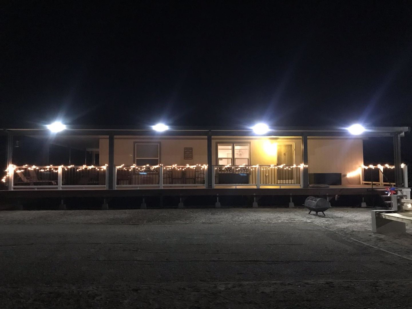 Customer photo review of 118 LED Solar Light 1000 Lumens