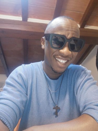 Customer photo review of Blanco XL - Black