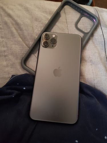 Iheanyi O. review of Apple iPhone 11 Pro Max 512GB, Space Grey Unlocked Refurbished Pristine image 1 out of 1