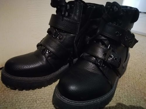Customer photo review of BOTÍN NEGRO C5534