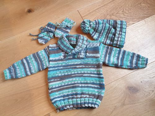 Customer photo review of Baby Mystery Knitting Box