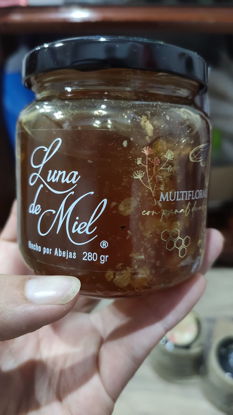 Customer photo review of Luna de miel con panal de abejas