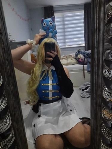 Customer photo review of Déguisement Fairy Tail Lucy Heartfilia