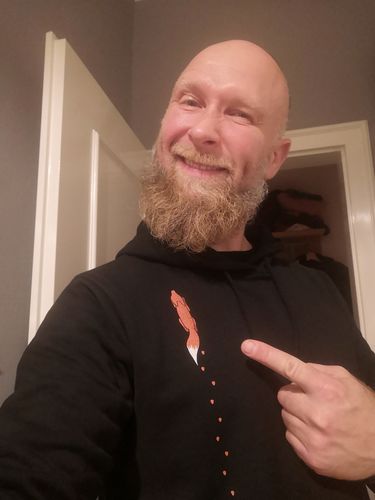 Customer photo review of FUCHS SPUR VERTIKAL - Bio Unisex Hoodie (BASIC)