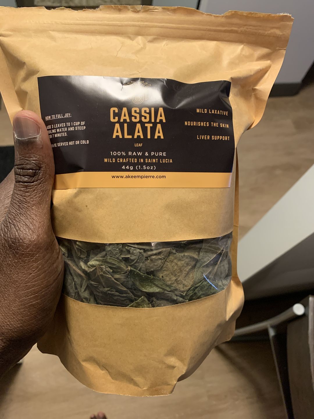 Customer photo review of Cassia Alata Leaf
