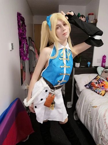 Customer photo review of Déguisement Fairy Tail Lucy Heartfilia