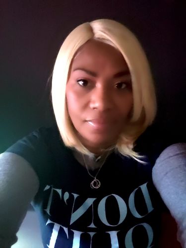 Customer photo review of Model Model 5 Inch Center Deep Lace Part Wig - ERIN