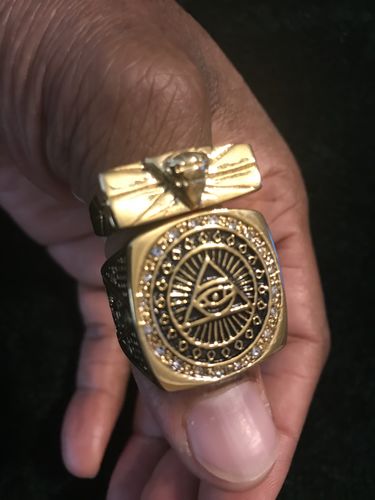 Customer photo review of BIG GOLDEN MASONIC RING