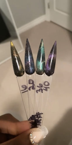 Customer photo review of 5 Colors Cat Eye Gel Nail Polish Set