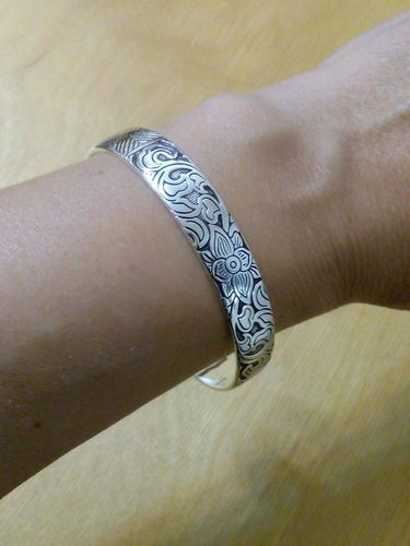 Customer photo review of Silver Vintage Lotus Bangle