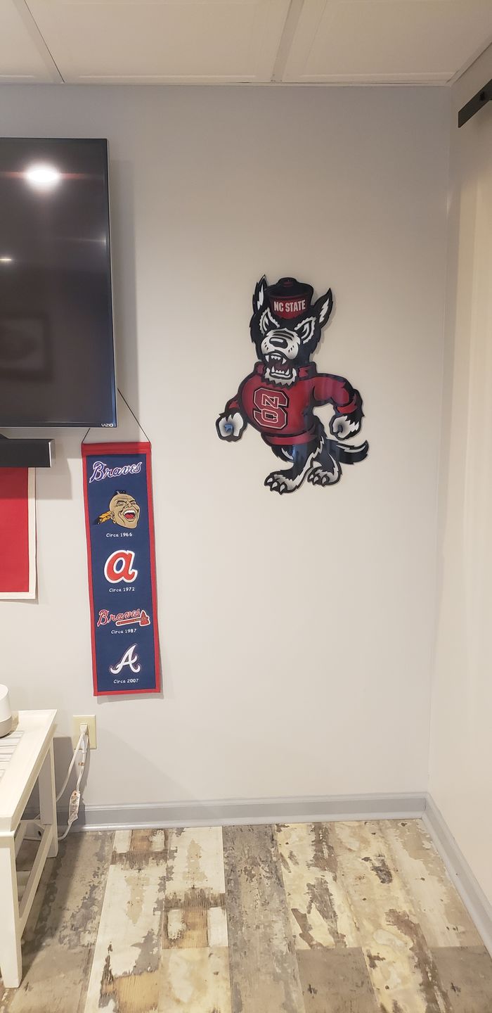 Customer photo review of North Carolina State Wolfpack 3D Vintage Artwork