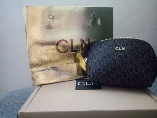 Customer photo review of Willow Coin Purse