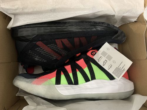 Customer photo review of ADIDAS JUNIOR DAME 6