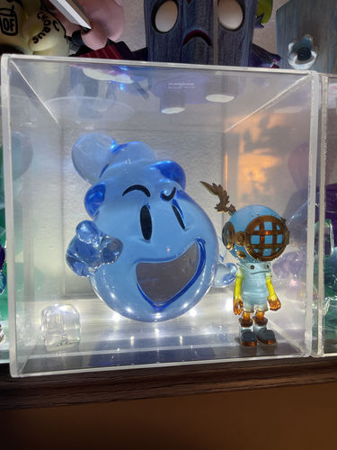 Customer photo review of Dripple (Blue) Resin Art Sculpture by Sket-One